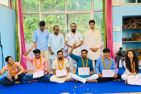 Certificate of Vyas Yoga School